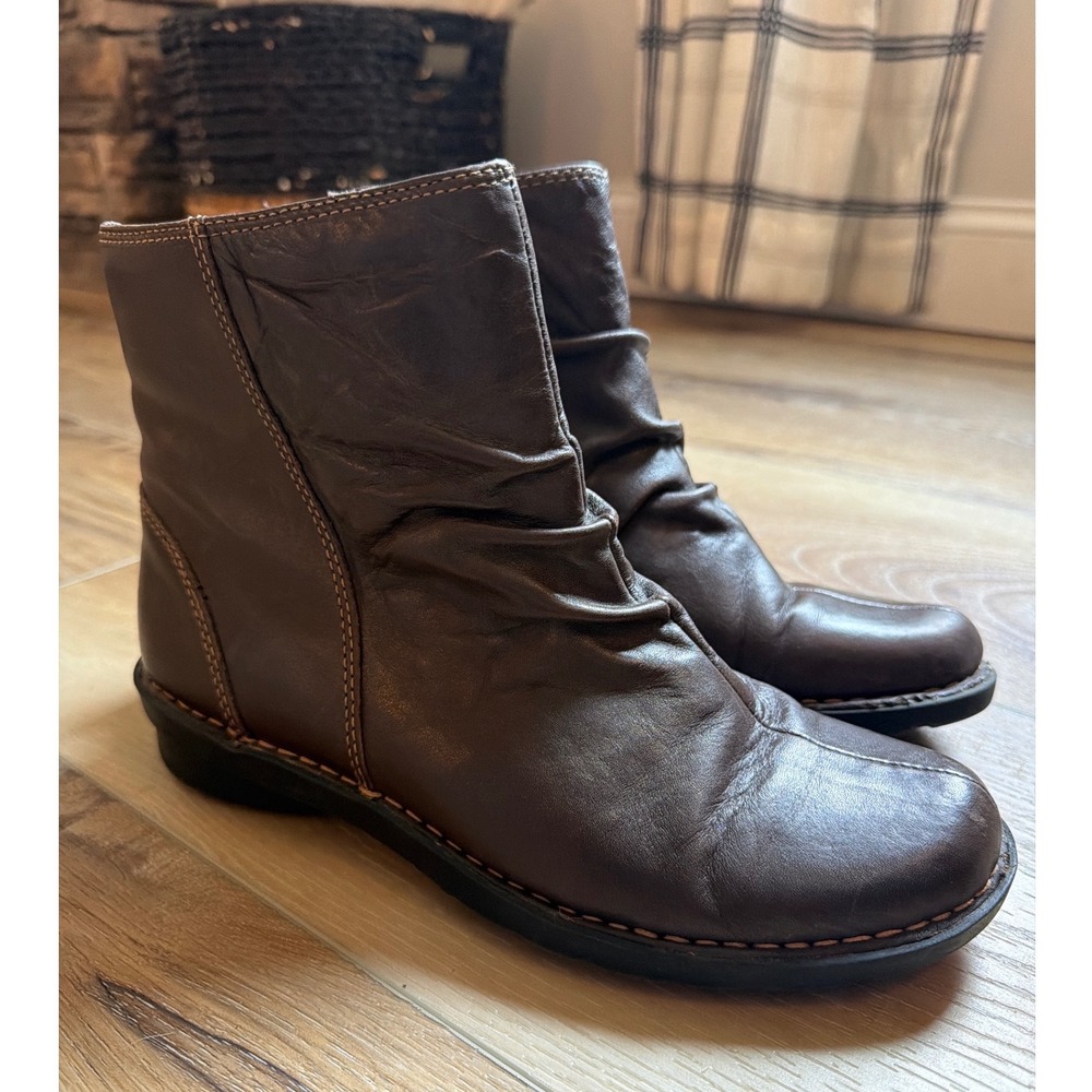 Clarks Womens Brown Leather Slouch Mid Calf Boots Size 8M Comfort Earthy Walking